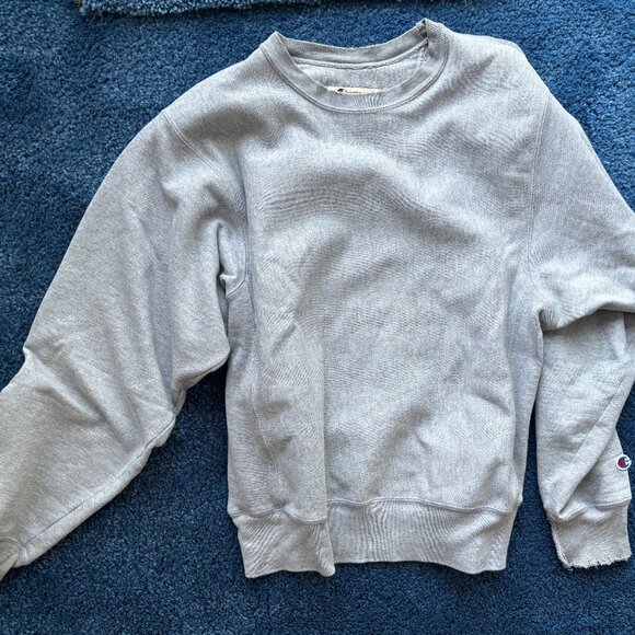 Sweatshirt - Picture 1 of 6